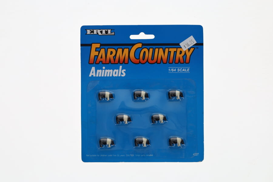 #ERTL4342 1995 Ertl Farm Country 1/64 Scale Angus Beef Cattle