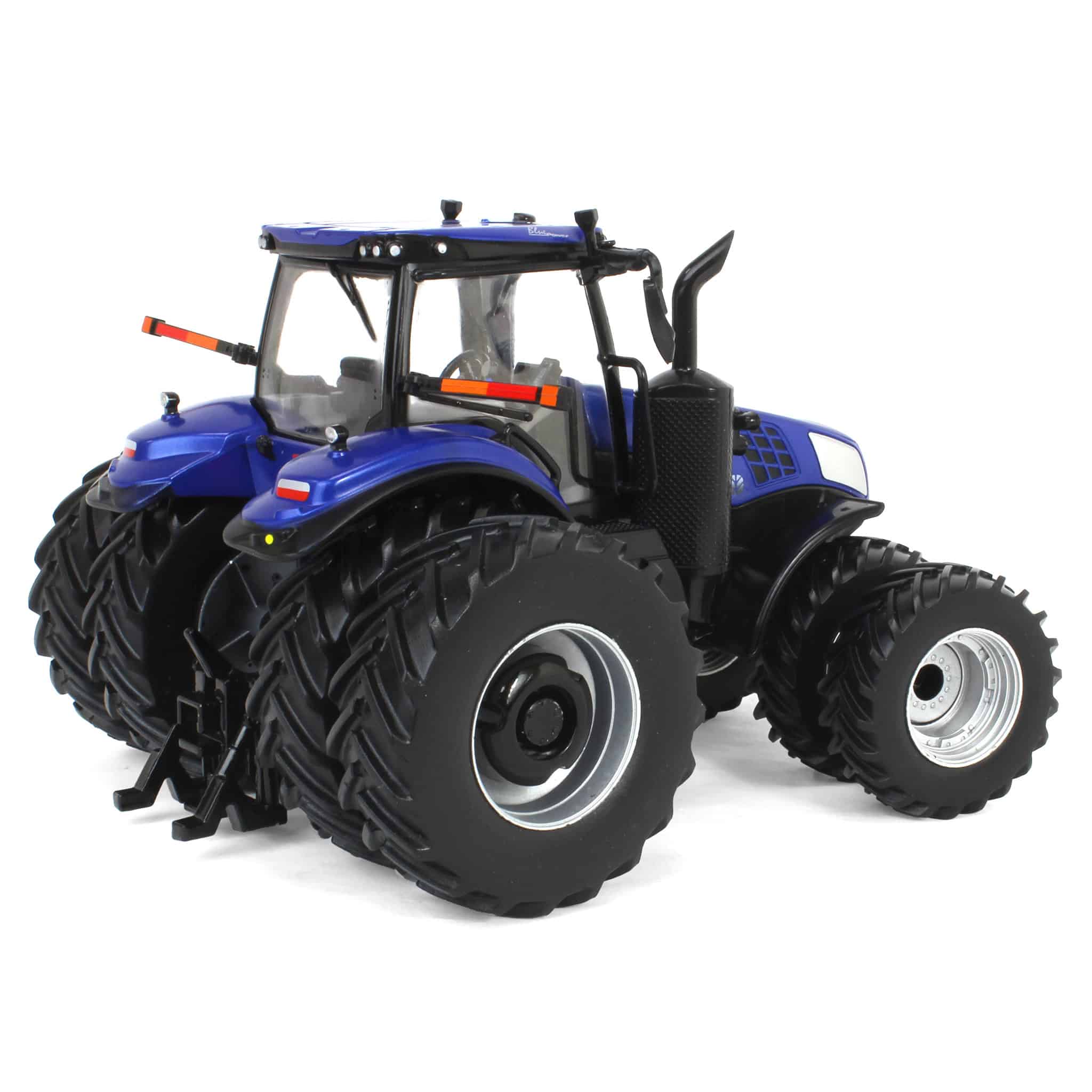 #ERTL61034 1/32 New Holland T8.415 Blue Power Tractor,