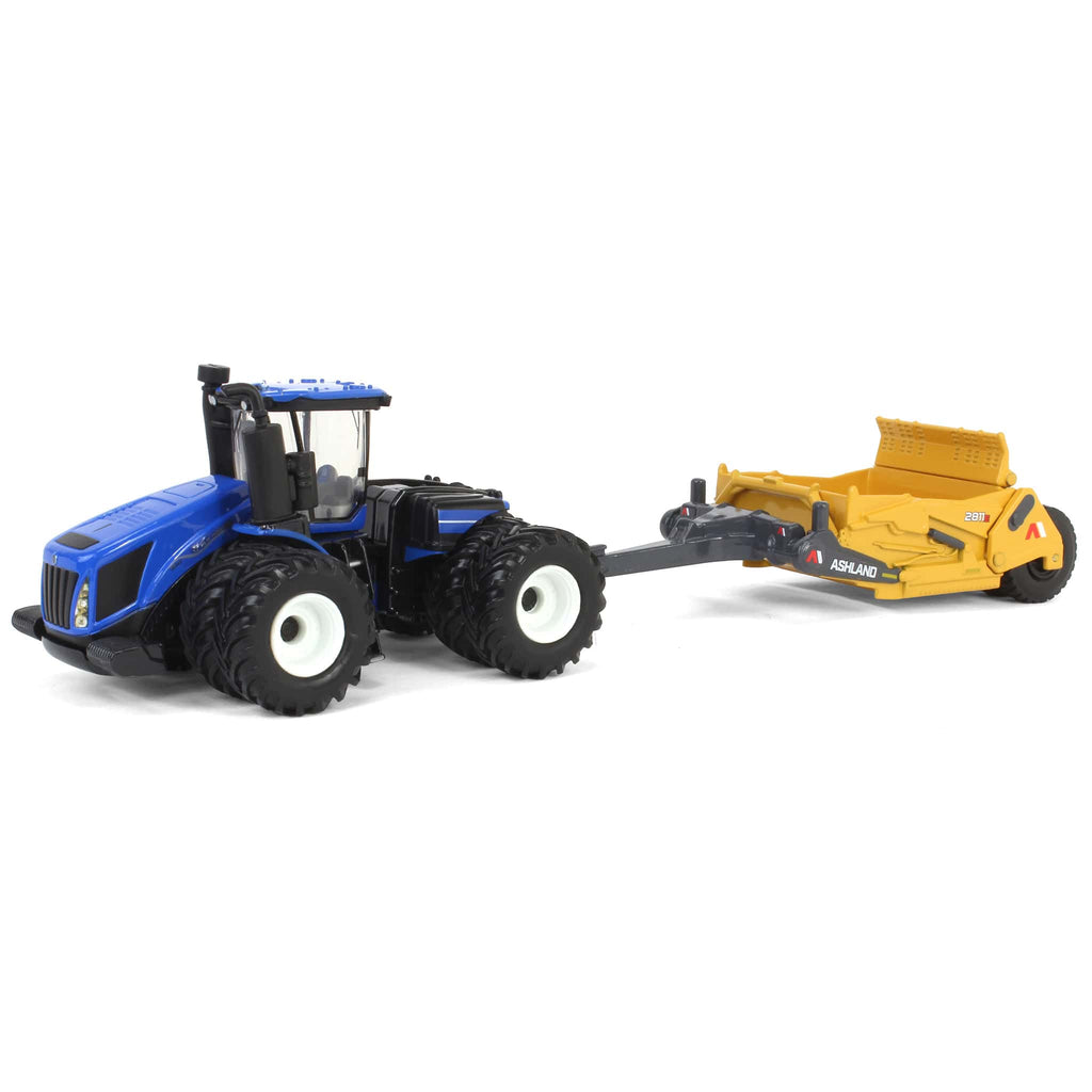 #ERTL61009 New Holland T9.700 Tractor with Ashland 2811E Scraper